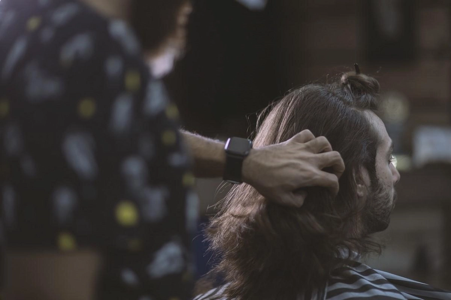 آموزش آرایشگری زنانه چقدر طول میکشد