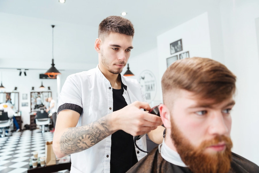 آموزش آرایشگری مردانه چقدر طول میکشد